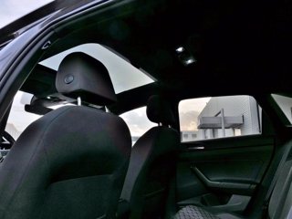 VOLKSWAGEN Taigo 1.0 TSI 110 CV R-Line