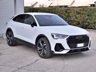 AUDI Q3 Sportback 2.0 (35) Tdi 150cv S-tr. Identity Black