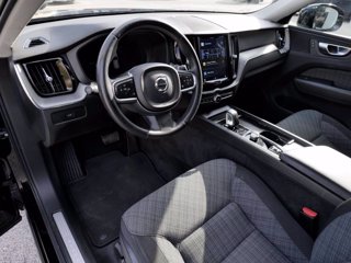 VOLVO V60 XC60 2.0 B4 Core aut.