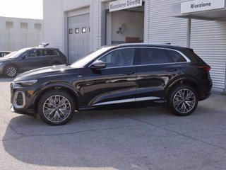 AUDI Q5 NEW 2.0 Tdi Quattro 204cv S-tronic S.line edition