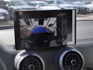 AUDI Q2 2.0 (35) Tdi 150cv S-tronic Identity Black