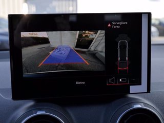 AUDI Q2 30 TDI S line Edition