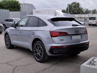 AUDI Q5 Sportback 2.0 (40) Tdi Quattro S-tr. S-line Plus