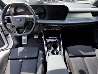 AUDI Q3 NEW 2.0 Tdi 150cv S-tronic S-line edition